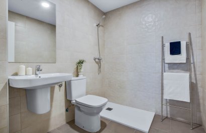 Nowy budynek - Daszek - Las Lagunas de Mijas