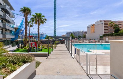 Nowy budynek - Daszek - Las Lagunas de Mijas