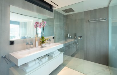 Nowy budynek - apartment - Marbella