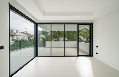 Nowy budynek - Villa - Marbella