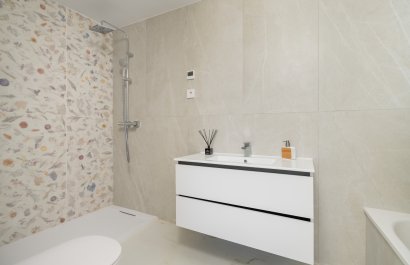 Nowy budynek - Daszek - Estepona